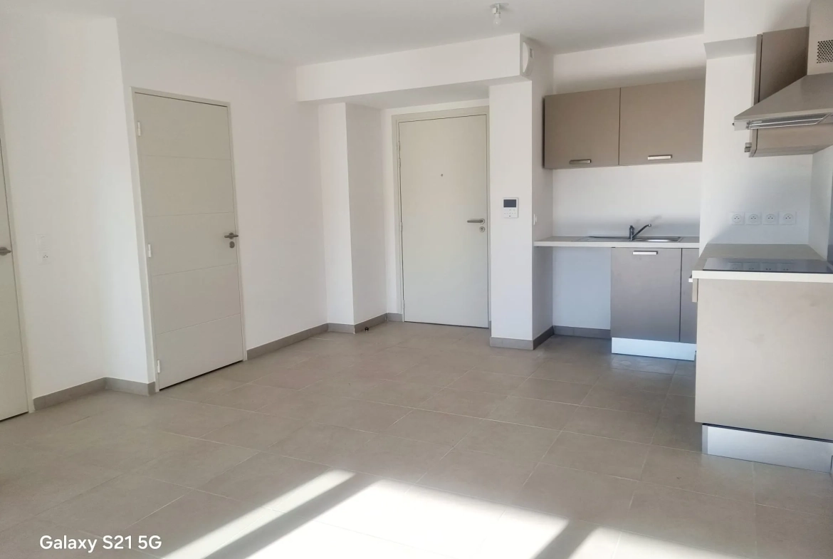 Appartement T2 neuf avec balcon plein sud à Istres - Résidence de standing 2024 