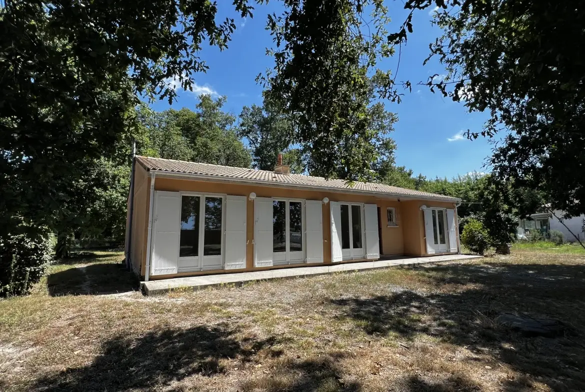 Maison 3 chambres avec grand terrain arboré à Langon 