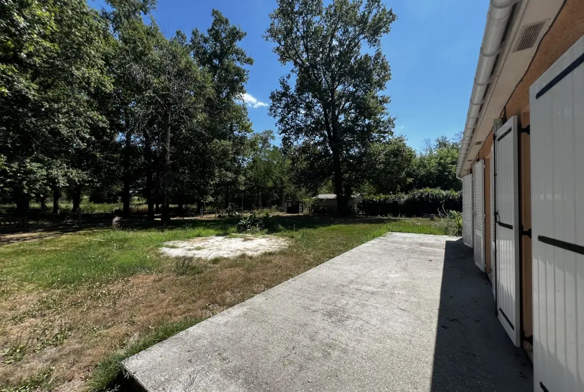 Maison 3 chambres avec grand terrain arboré à Langon 