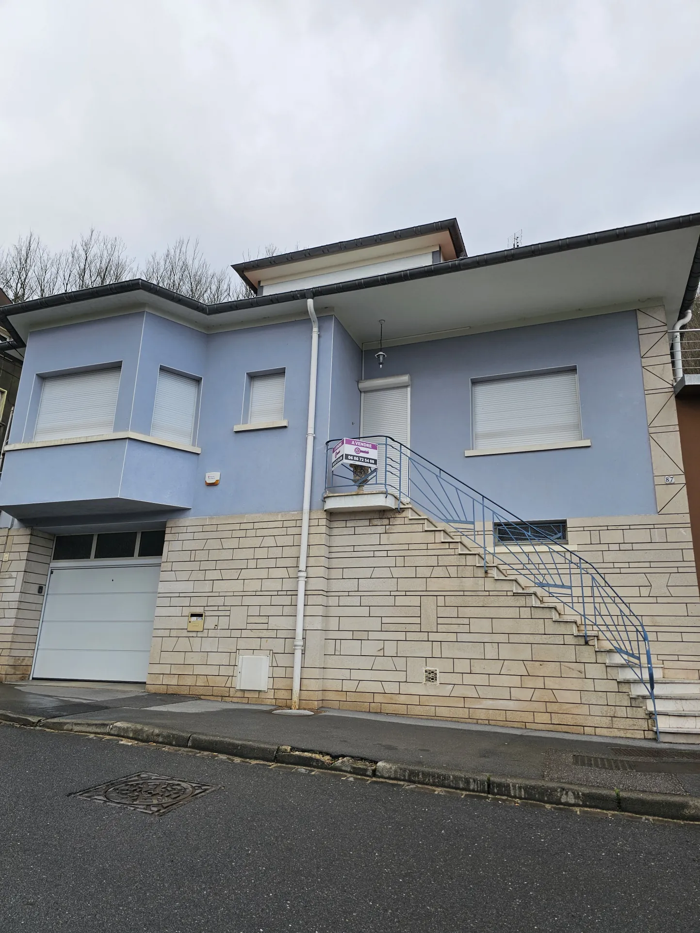 Villa à vendre à Herserange avec terrasse, 3 chambres, garage et jardin 