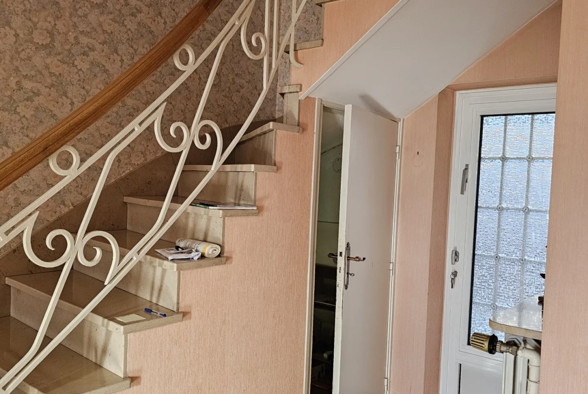 Villa à vendre à Herserange avec terrasse, 3 chambres, garage et jardin 