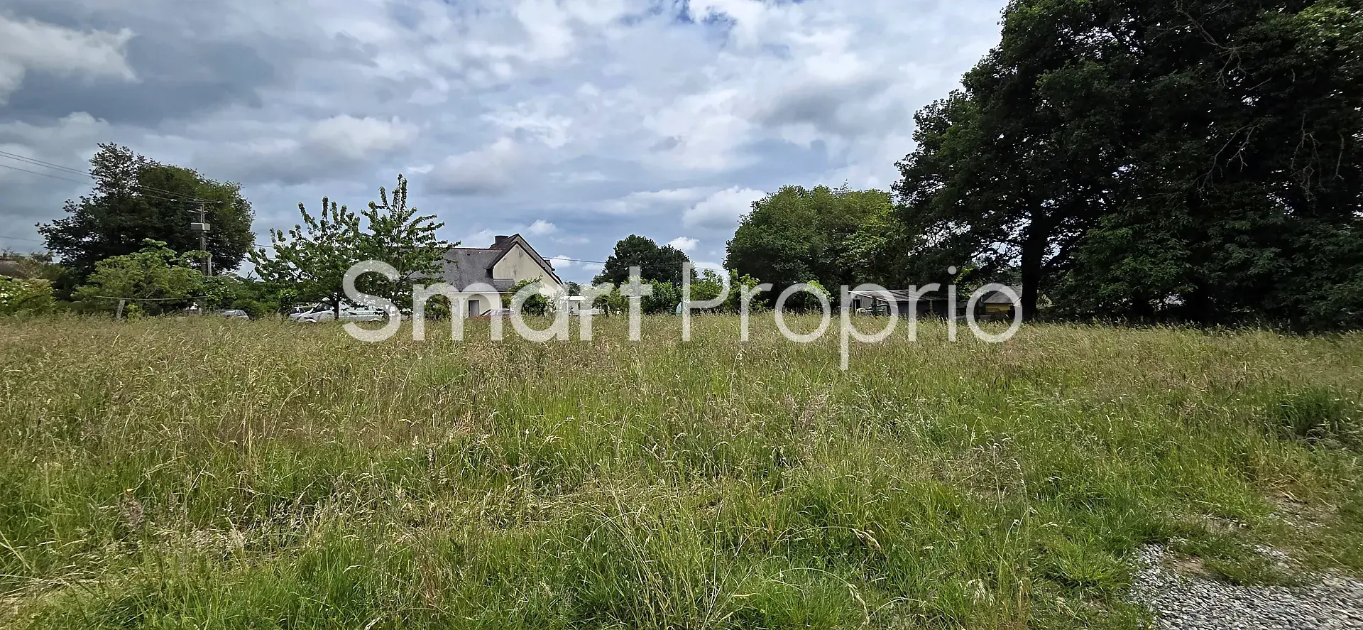 Terrain constructible de 498 m² à Messac - Prix attractif et proche commodités 