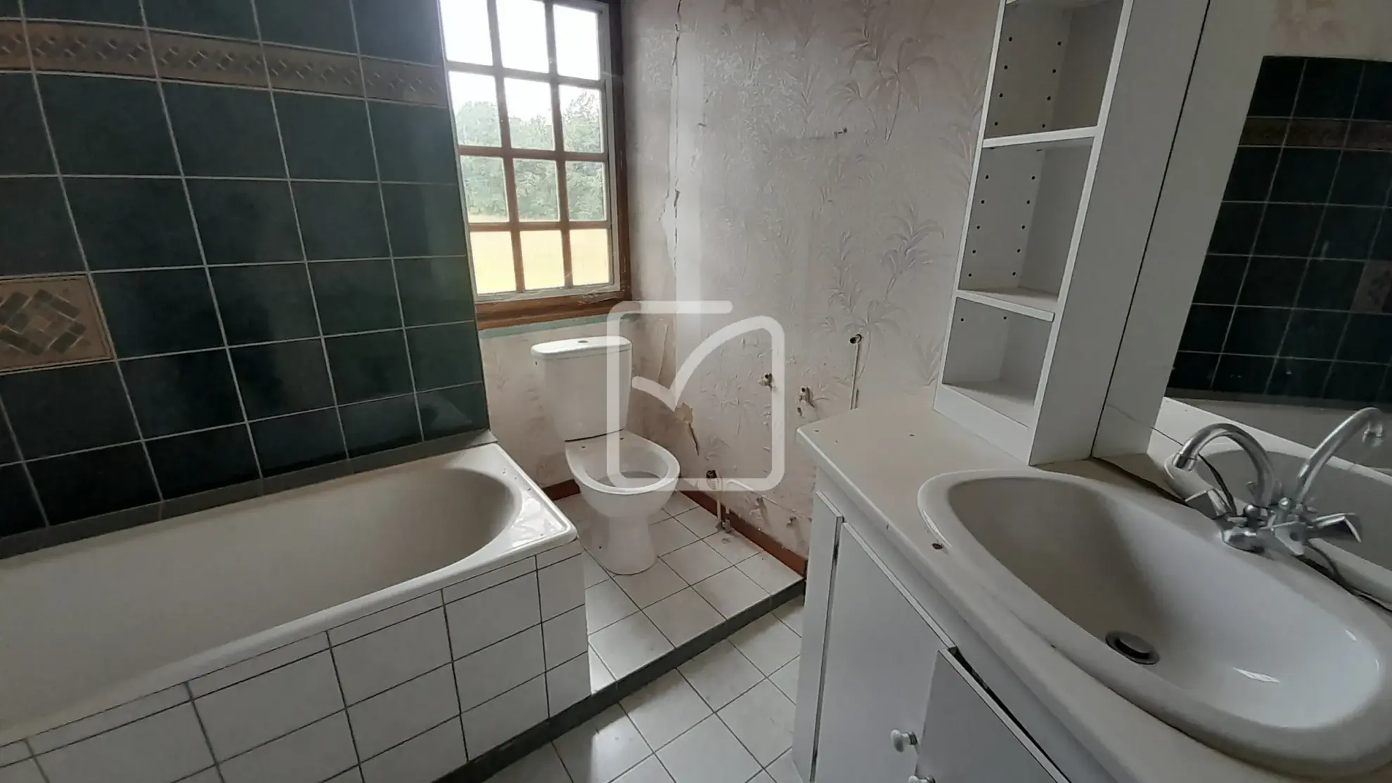 Charmante bâtisse à rénover avec appartement indépendant à Cressensac 