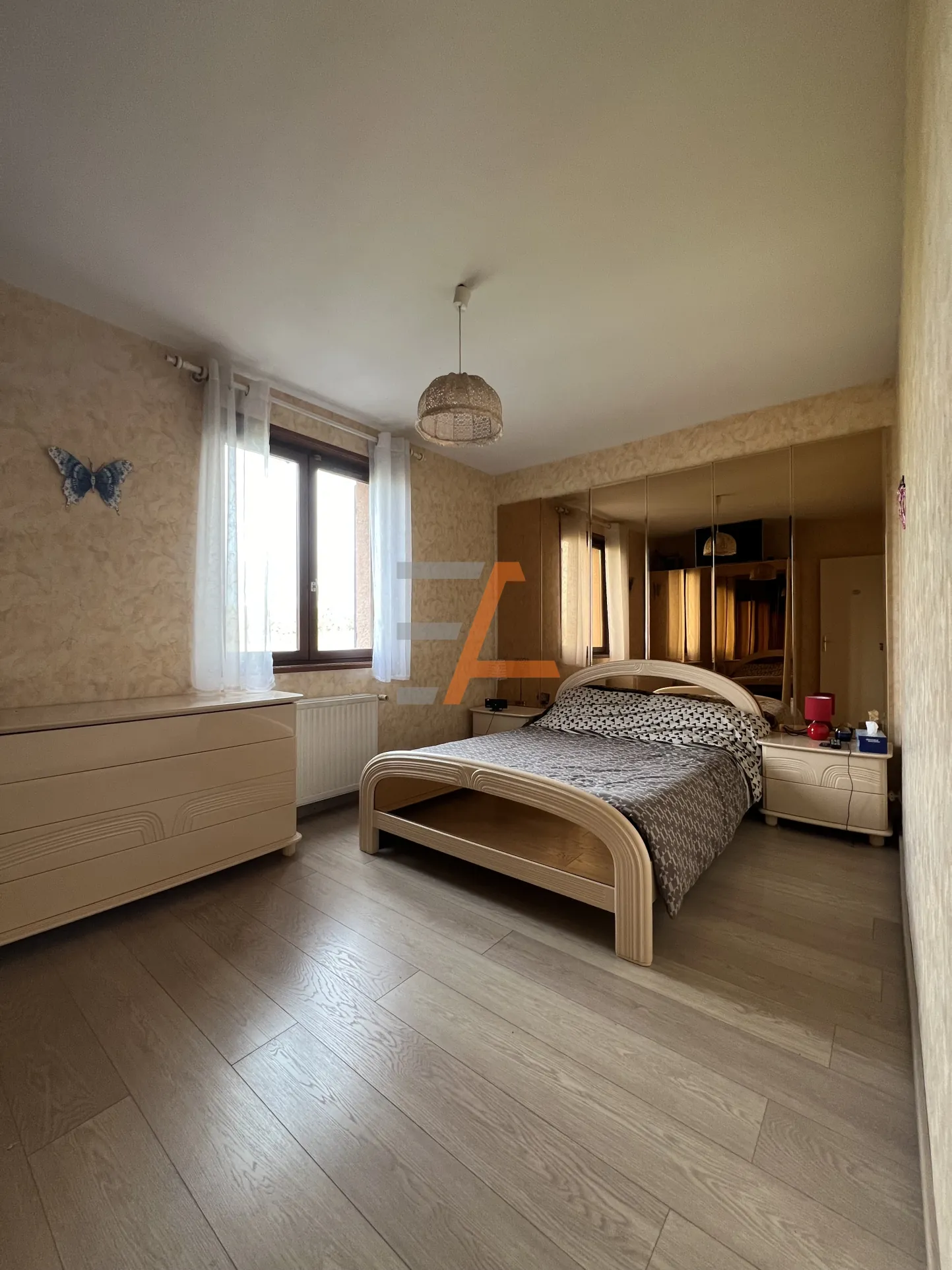 Maison individuelle 4 pièces avec piscine à Le Chambon-Feugerolles 