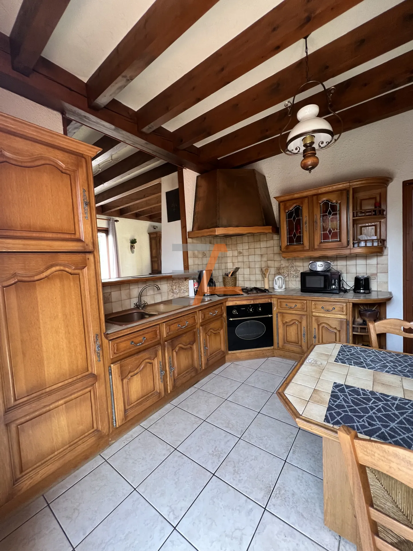 Maison individuelle 4 pièces avec piscine à Le Chambon-Feugerolles 