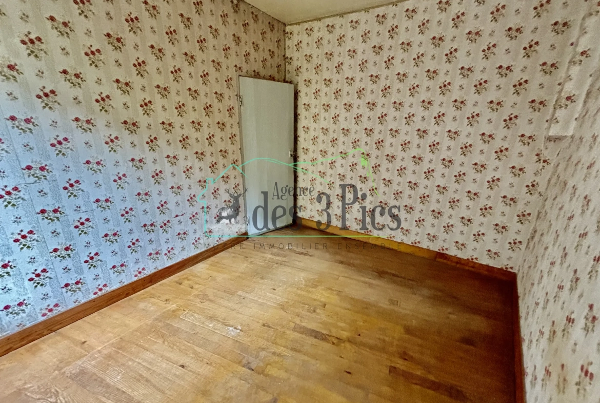 Maison de village à Saint-Lizier de 80 m² à rénover 