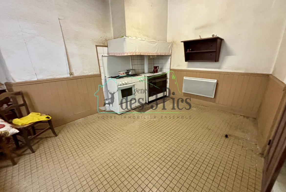 Maison de village à Saint-Lizier de 80 m² à rénover 