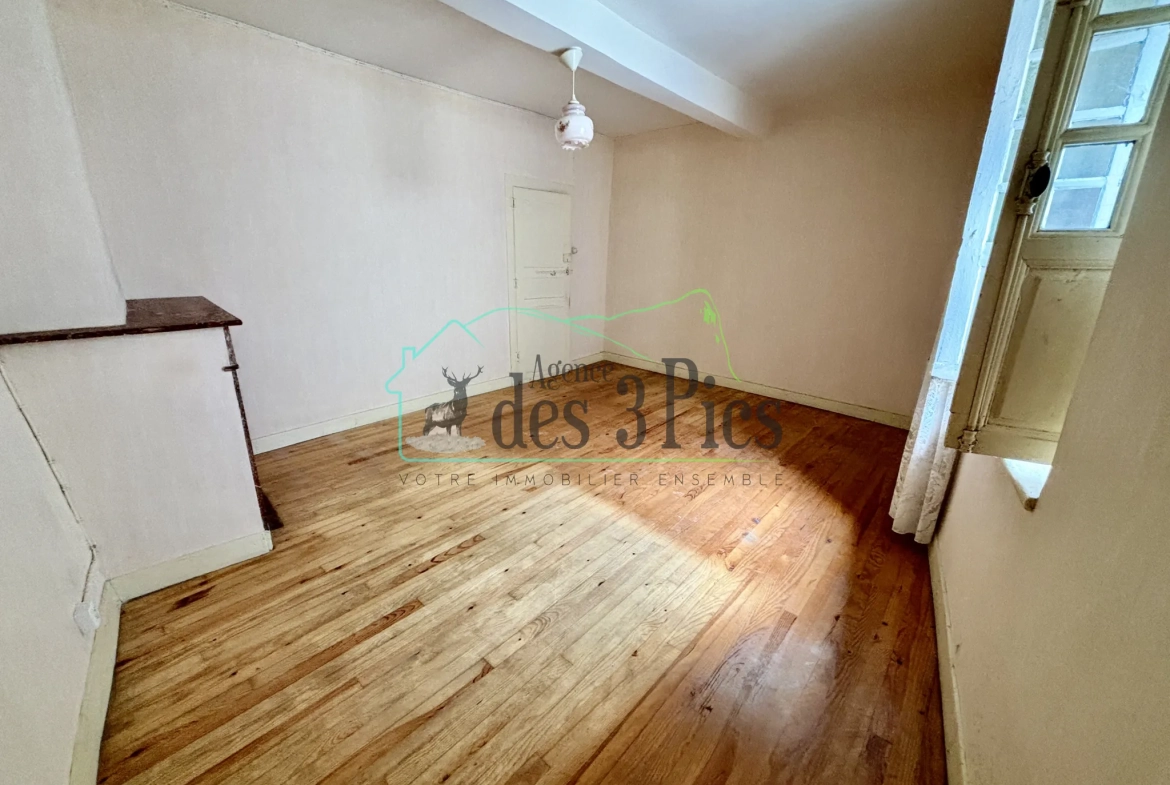 Maison de village à Saint-Lizier de 80 m² à rénover 