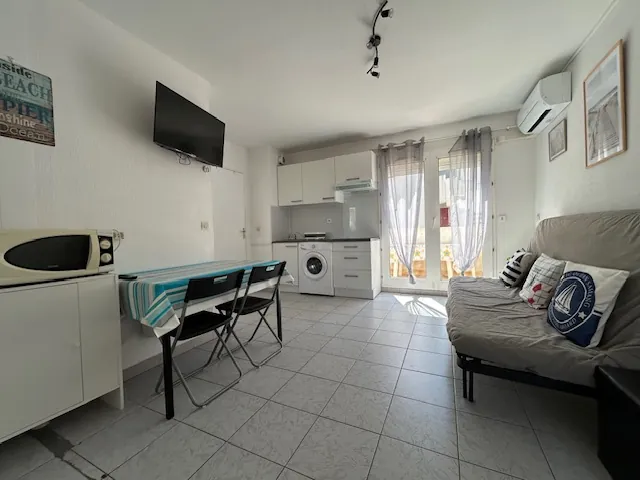 Appartement T2 à Frontignan Plage avec Terrasse, Parking et Vue Mer à Vente 
