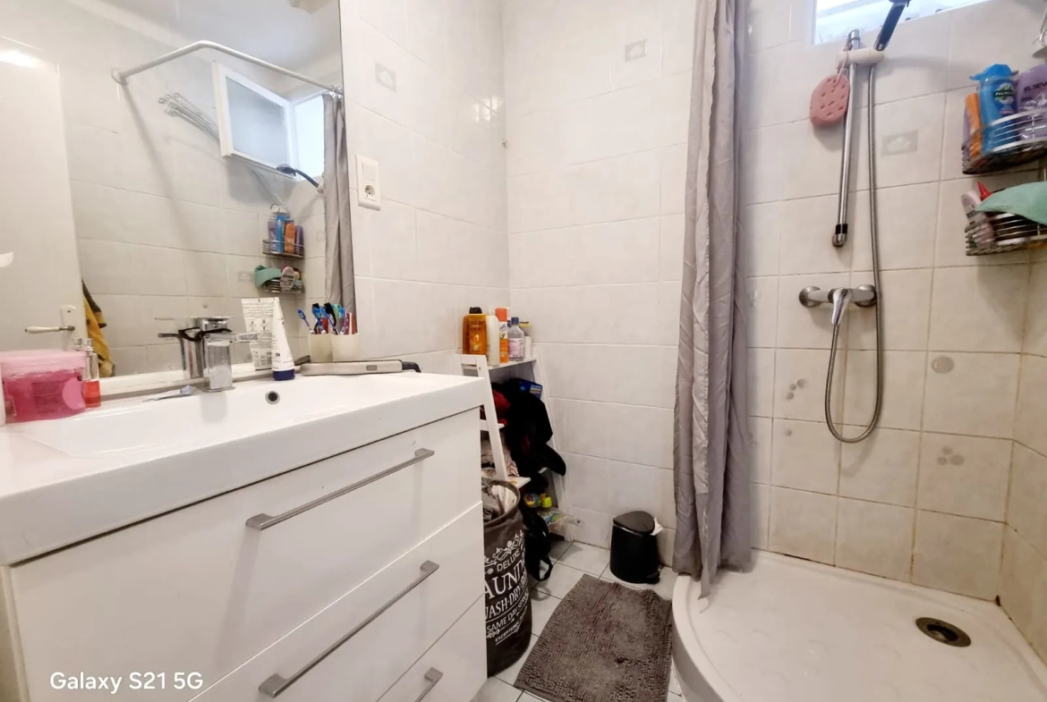 Appartement 3 pièces à Martigues de 58 m² avec balcon et loggia 