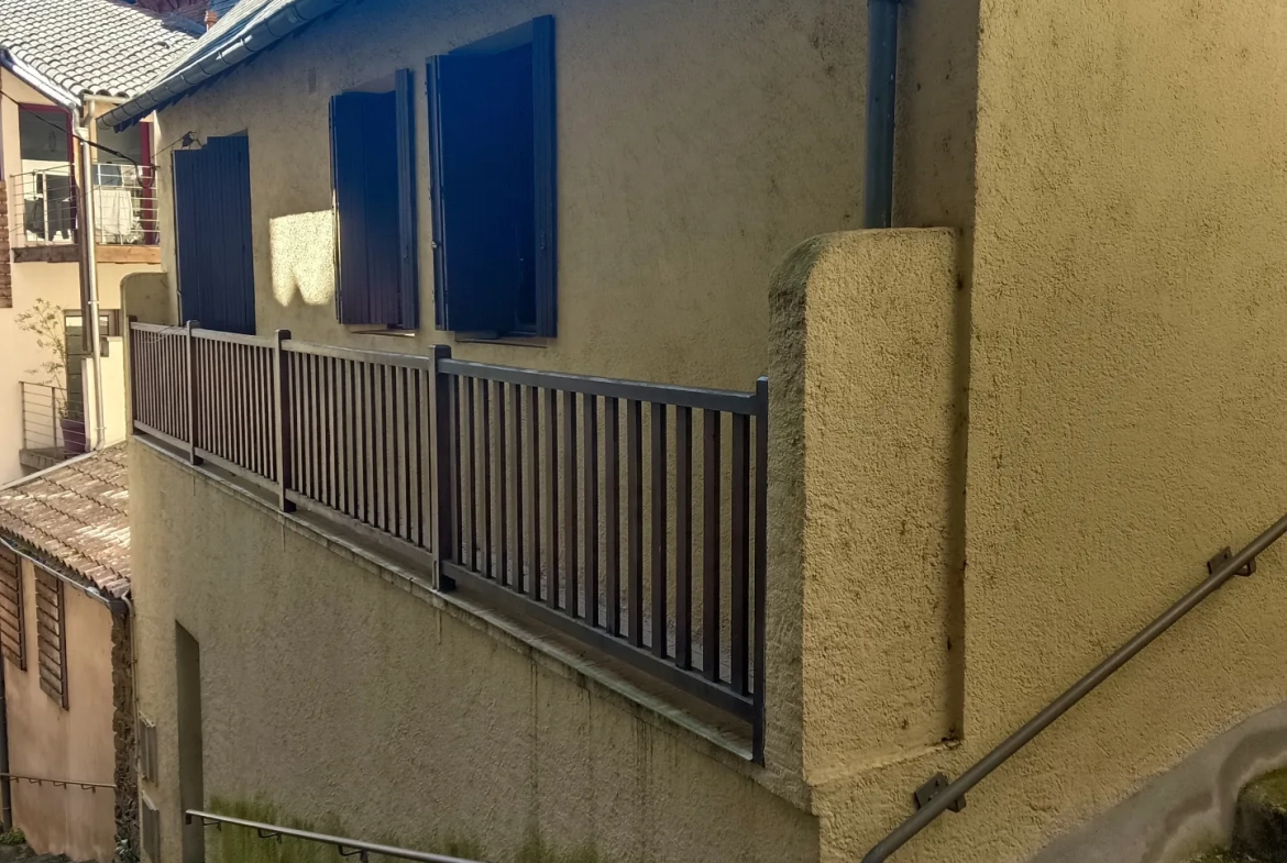 Maison de ville à vendre à Tulle avec cave et combles aménageables 