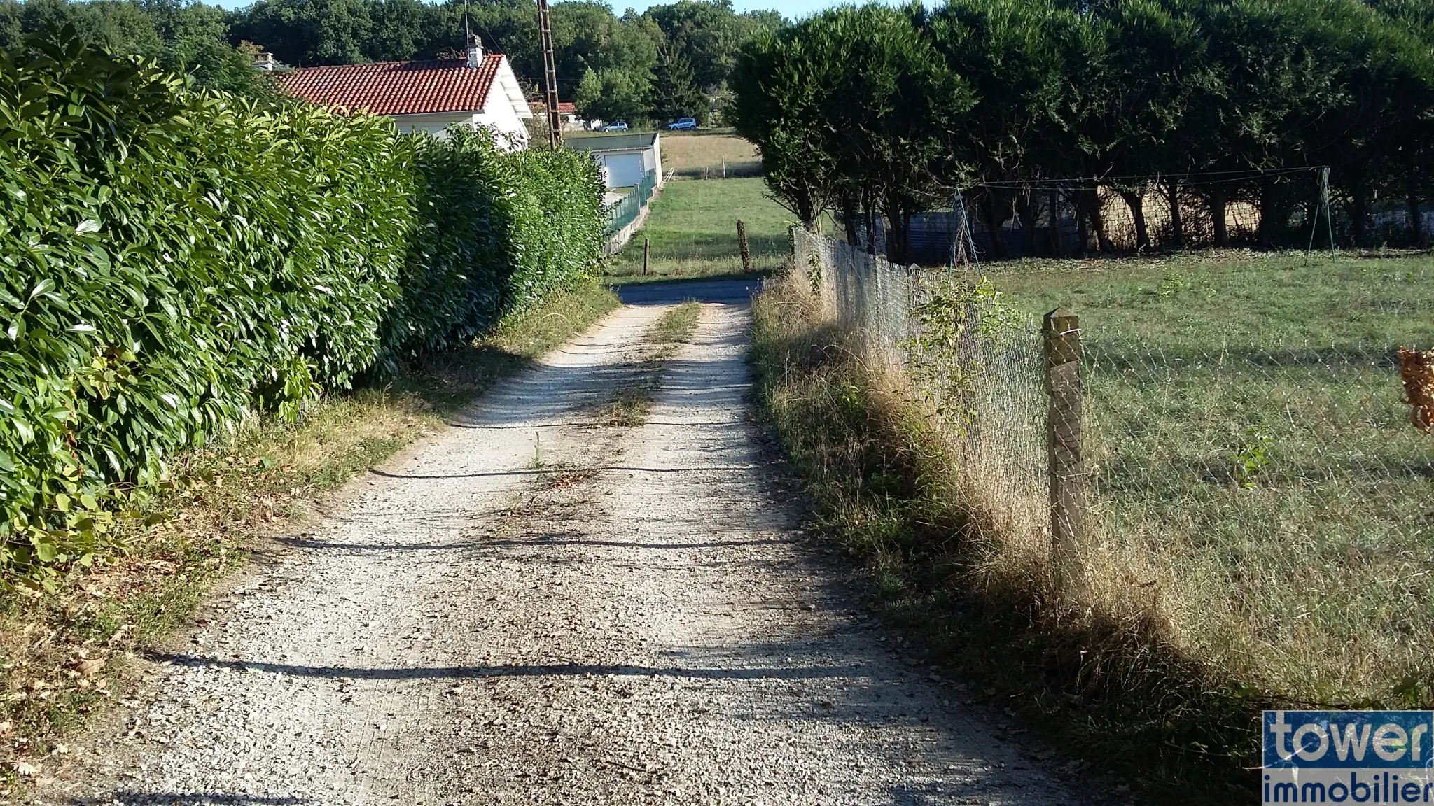 Terrain constructible de 827 m² à Garat, proche Soyaux, idéal pour une maison de plain-pied 
