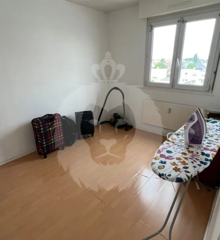 Bel appartement 4 pièces à Mulhouse avec parking et balcon, idéal famille ou investissement 