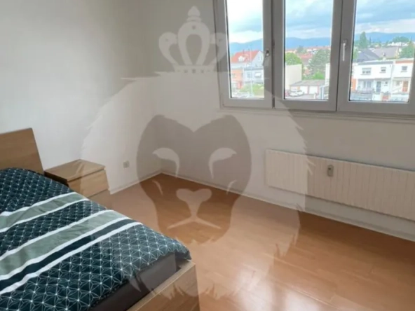 Bel appartement 4 pièces à Mulhouse avec parking et balcon, idéal famille ou investissement 