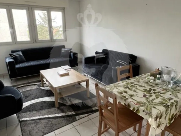 Bel appartement 4 pièces à Mulhouse avec parking et balcon, idéal famille ou investissement