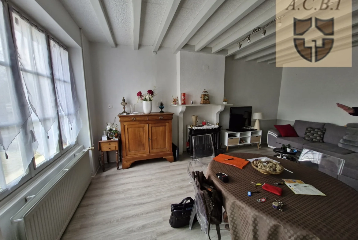 Maison de plain-pied à vendre à Ouzouer le Doyen, 67 m², terrain arboré 