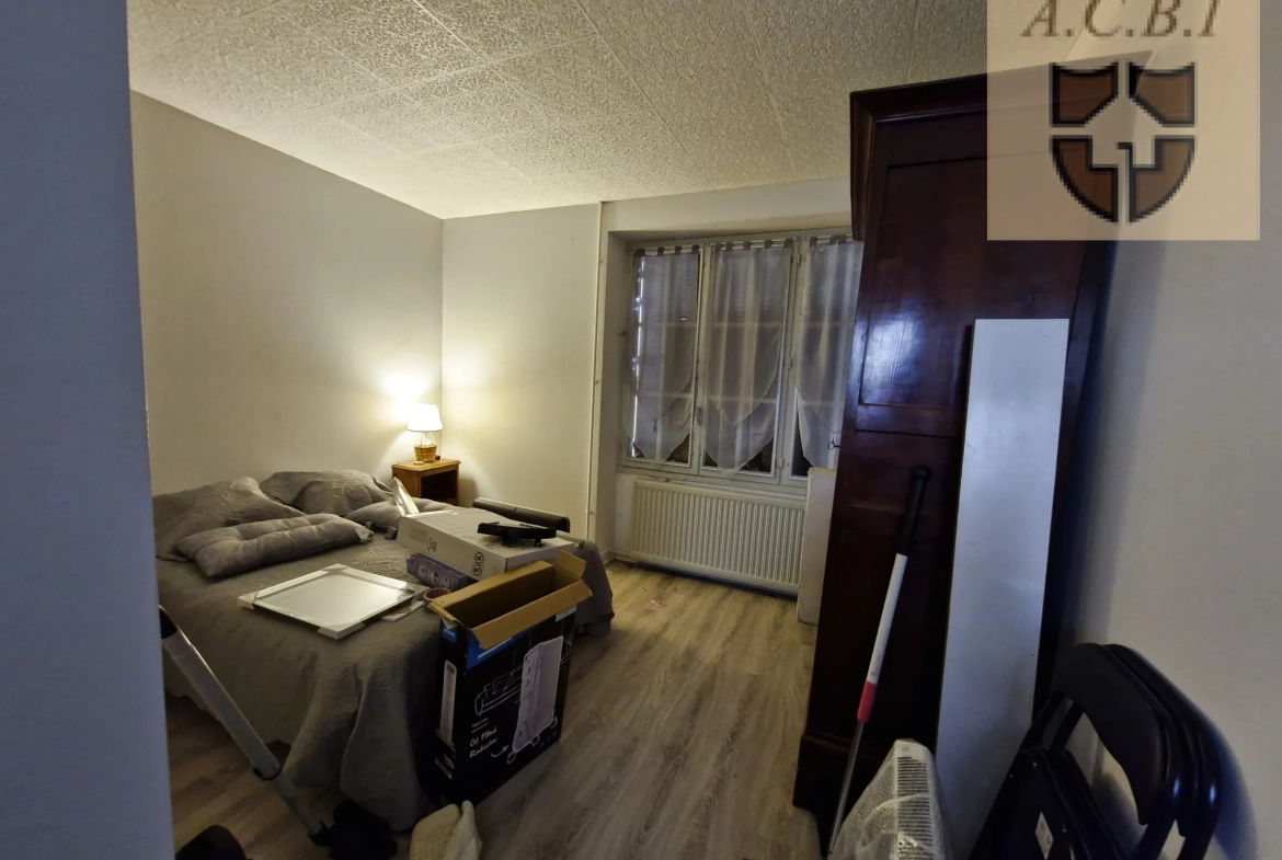 Maison de plain-pied à vendre à Ouzouer le Doyen, 67 m², terrain arboré 