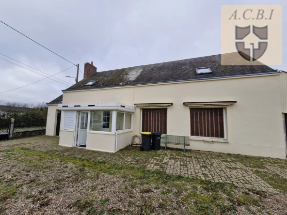 Maison de plain-pied à vendre à Ouzouer le Doyen, 67 m², terrain arboré