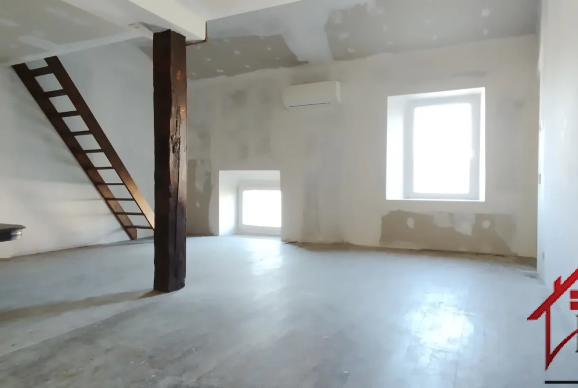 Maison 7 pièces de 229 m² à vendre à Bourmont, rénovation récente 