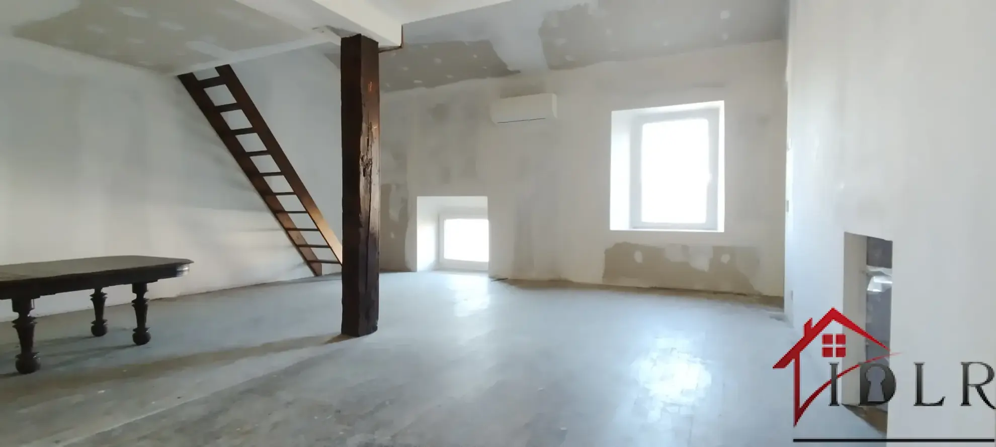 Maison 7 pièces de 229 m² à vendre à Bourmont, rénovation récente 