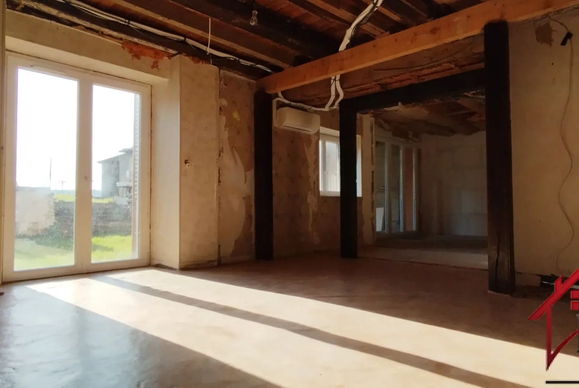Maison 7 pièces de 229 m² à vendre à Bourmont, rénovation récente 