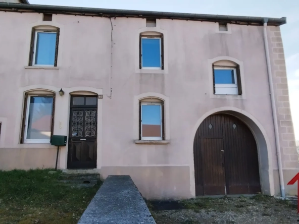 Maison 7 pièces de 229 m² à vendre à Bourmont, rénovation récente