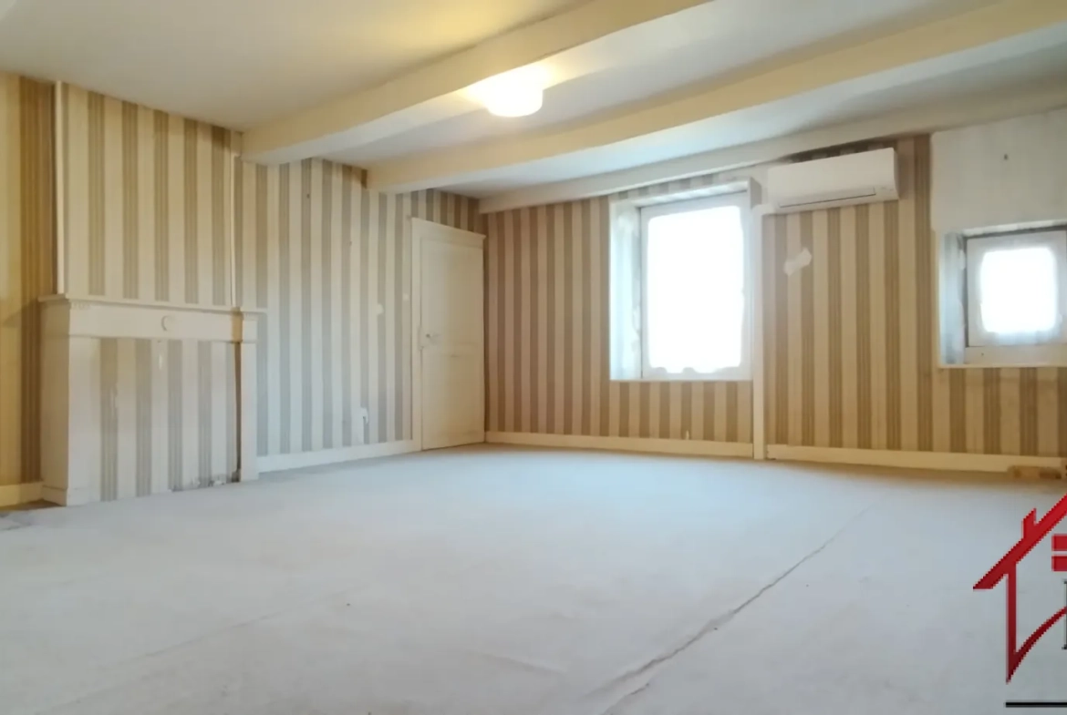 Maison 7 pièces de 229 m² à vendre à Bourmont, rénovation récente 