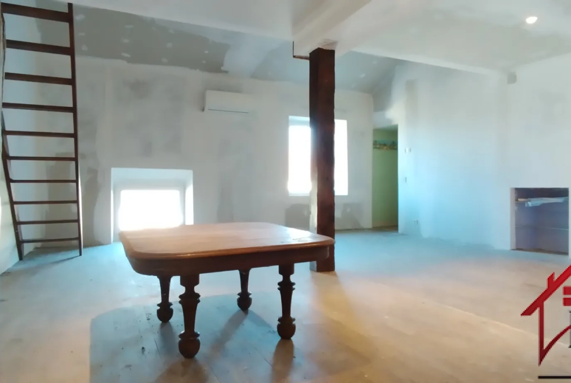 Maison 7 pièces de 229 m² à vendre à Bourmont, rénovation récente 