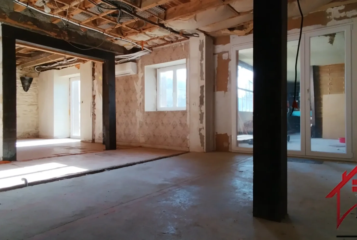 Maison 7 pièces de 229 m² à vendre à Bourmont, rénovation récente 