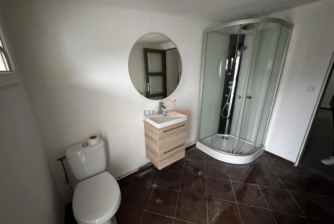 Maison à Renové à Raismes - 55 m² avec Jardin et Terrasse 