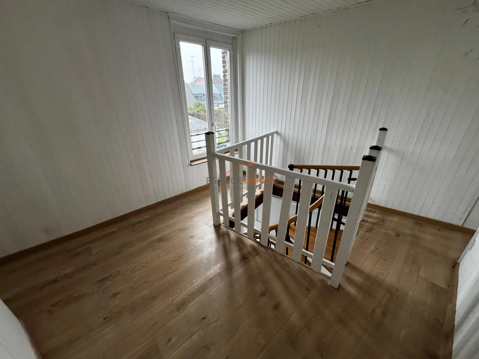 Maison à Renové à Raismes - 55 m² avec Jardin et Terrasse 