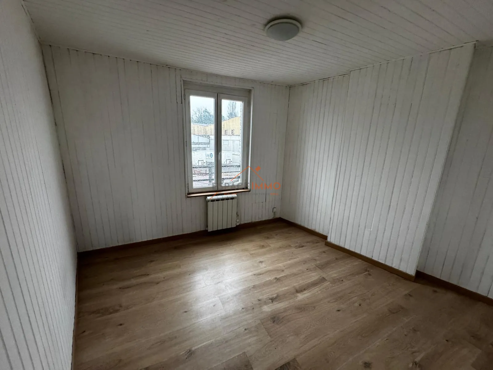 Maison à Renové à Raismes - 55 m² avec Jardin et Terrasse 