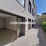 A vendre appartement T3 avec jardin et garage dans le 8e Lyon, résidence récente