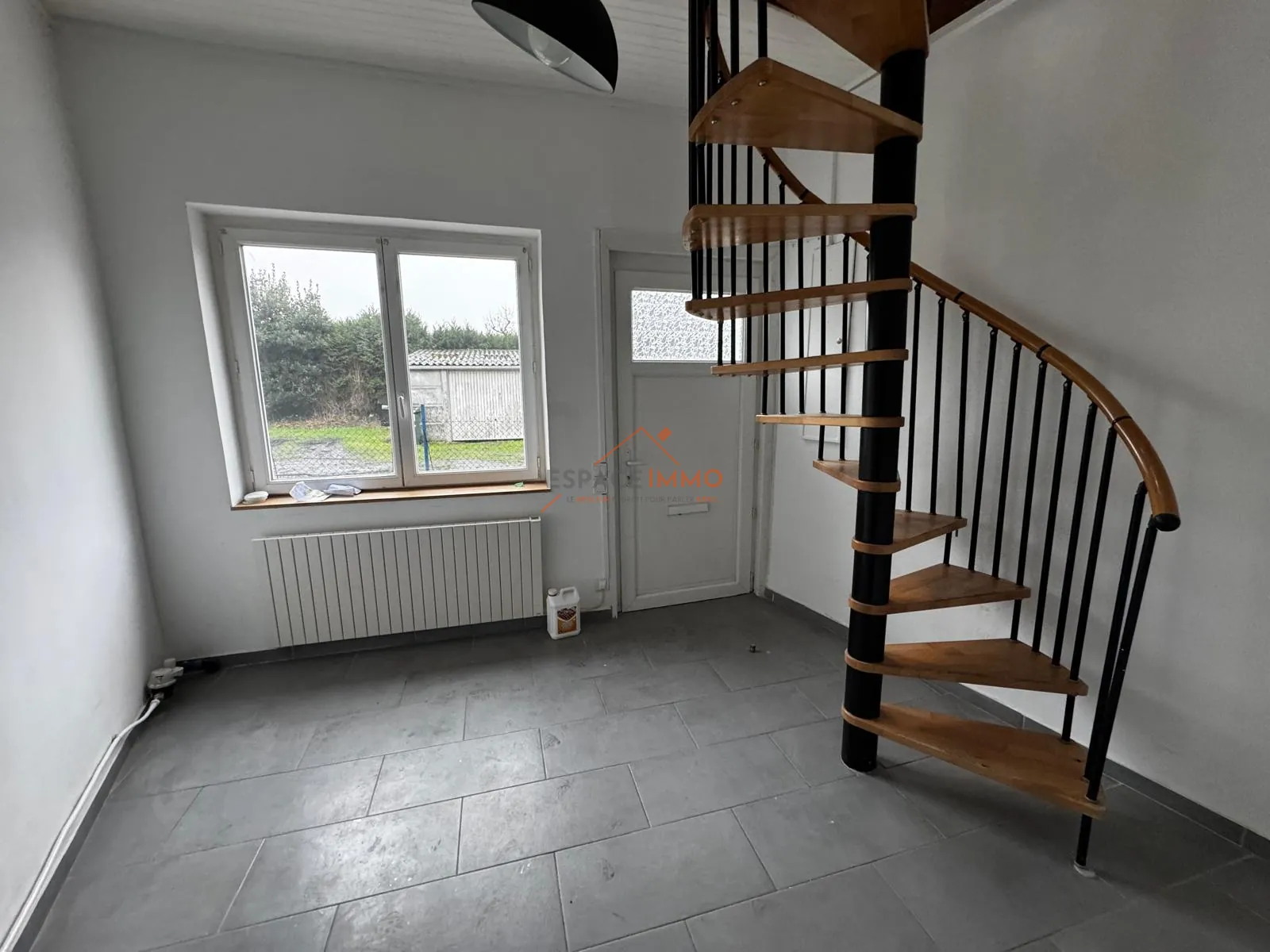 Maison à Renové à Raismes - 55 m² avec Jardin et Terrasse 
