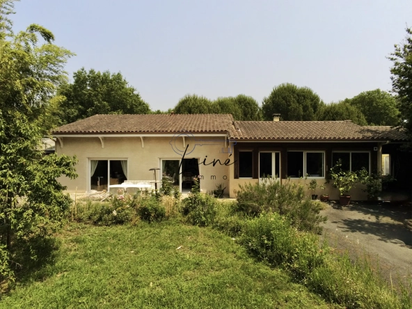 Maison lumineuse de 140 m² avec terrain arboré à Bergerac
