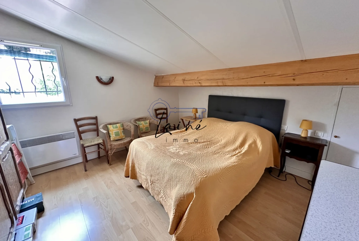 Maison lumineuse de 140 m² avec terrain arboré à Bergerac 