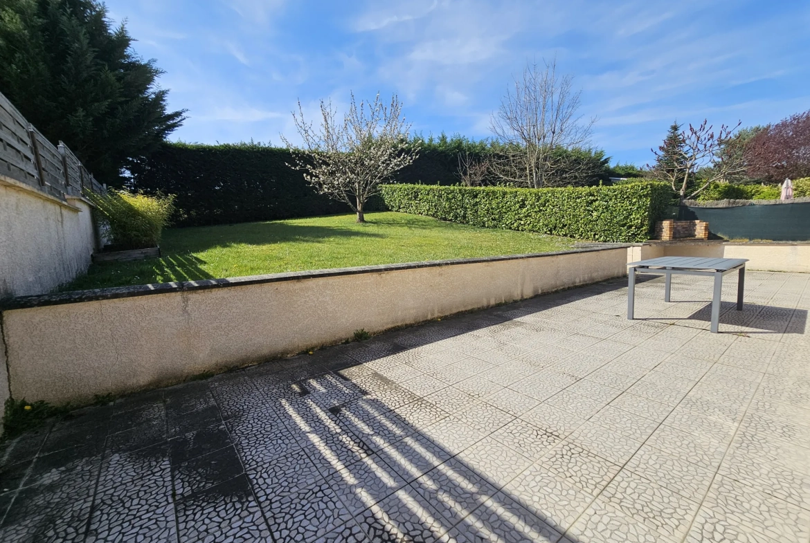 Belle maison de plain-pied avec jardin à Bellerive-sur-Allier 