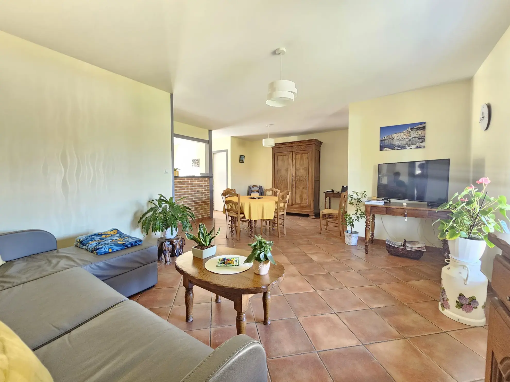 Belle maison de plain-pied avec jardin à Bellerive-sur-Allier 