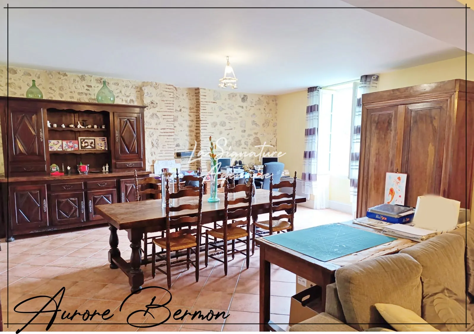 Belle maison en pierre de 253 m² avec terrain arboré de 3000 m² à Damazan 