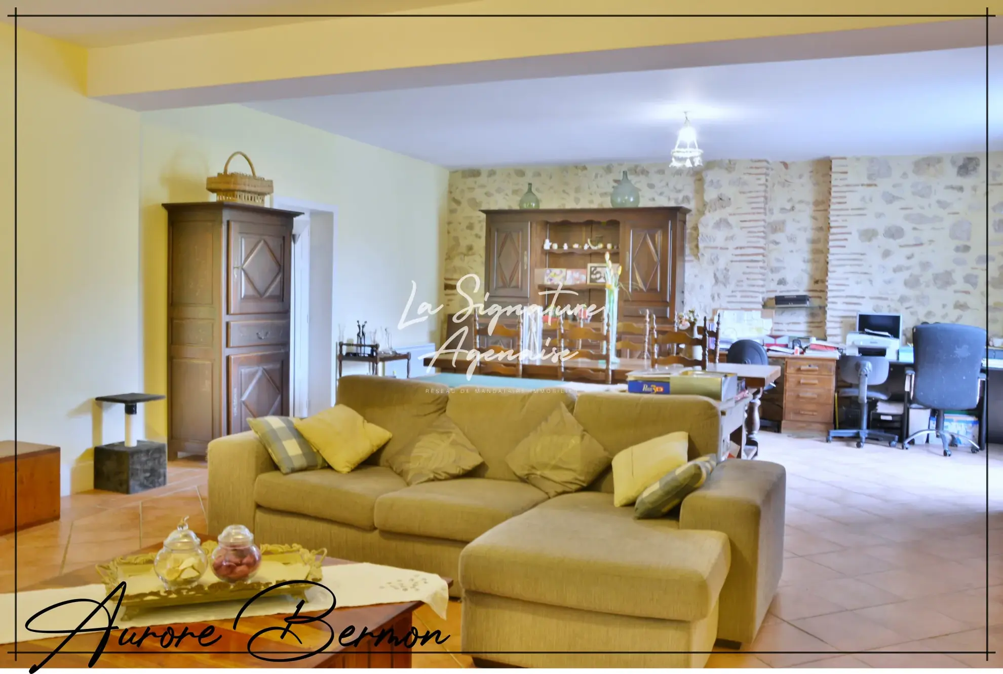Belle maison en pierre de 253 m² avec terrain arboré de 3000 m² à Damazan 