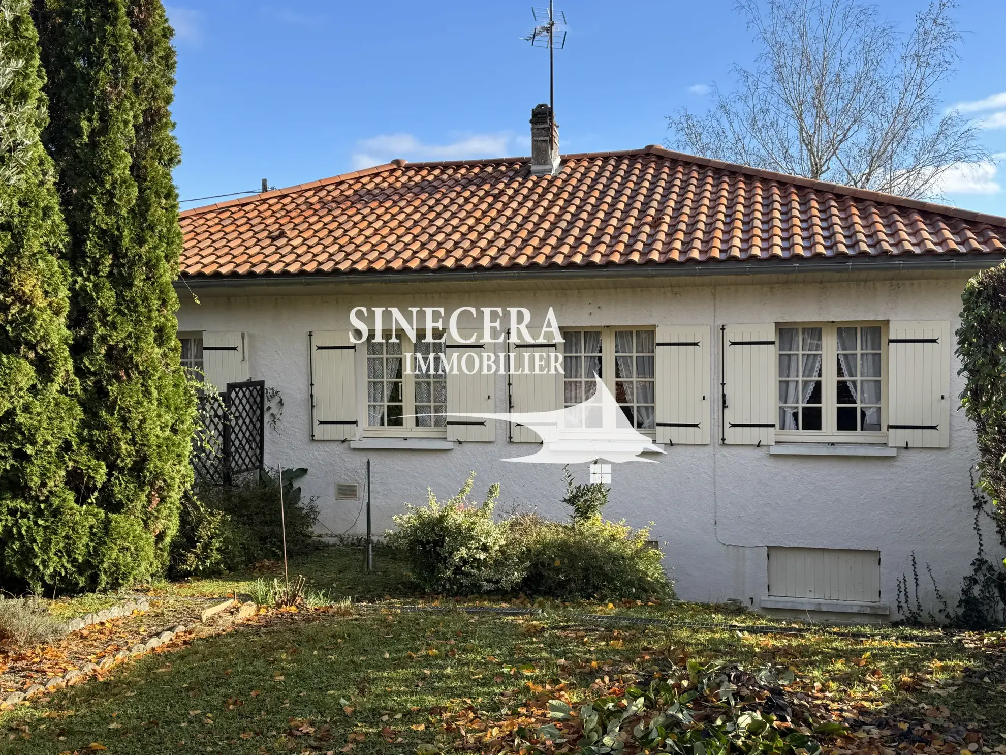 Charmante maison de 130m² à Ribérac avec dépendance et garage, secteur calme 
