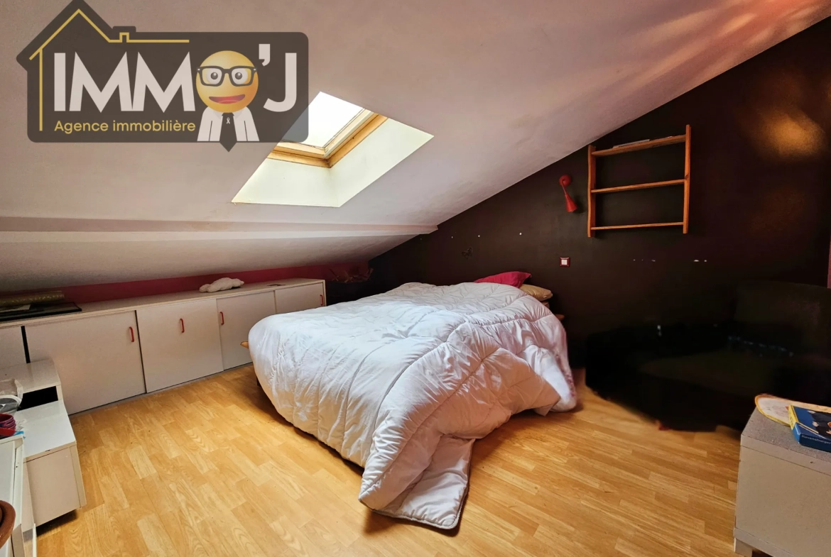 Maison familiale de 6 pièces à Neuves-Maisons - Spacieuse et louée 