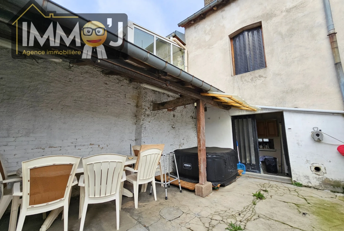 Maison familiale de 6 pièces à Neuves-Maisons - Spacieuse et louée 