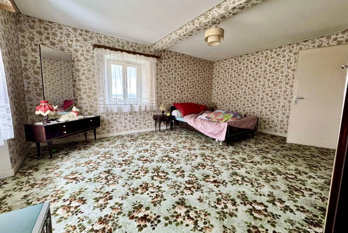 Maison de village à rénover à Dehlingen, 5 chambres, grand potentiel, charmant village 