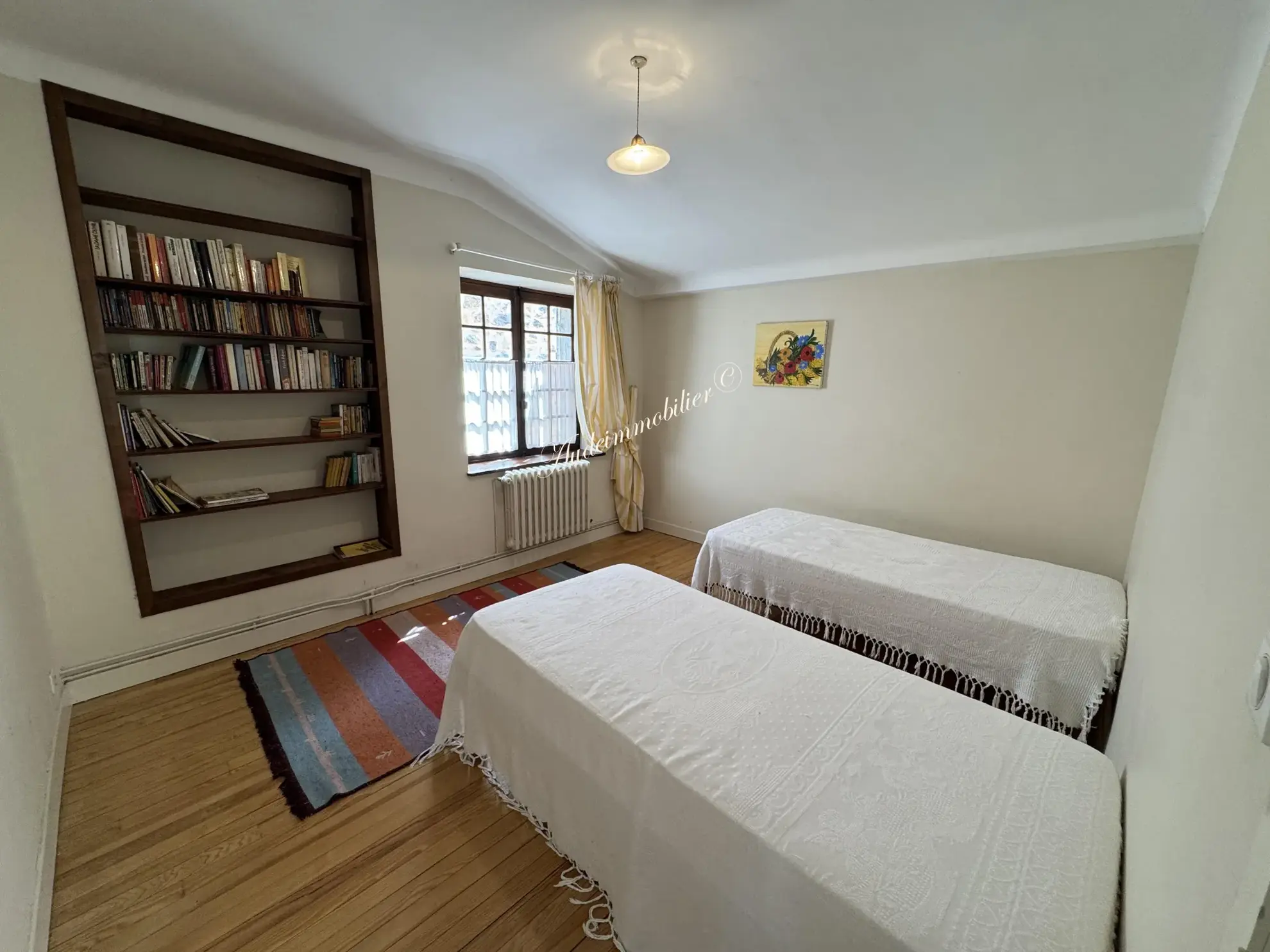 Charmante maison de village avec cour et balcon à Limoux 