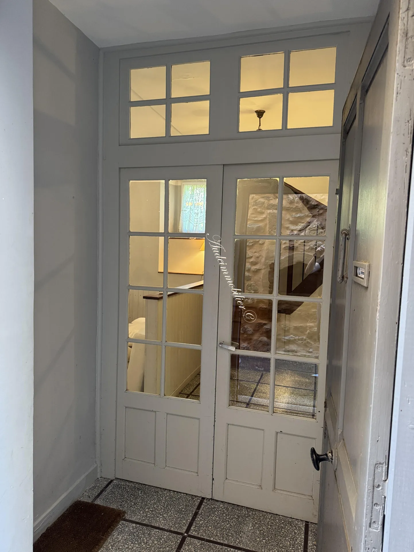 Charmante maison de village avec cour et balcon à Limoux 