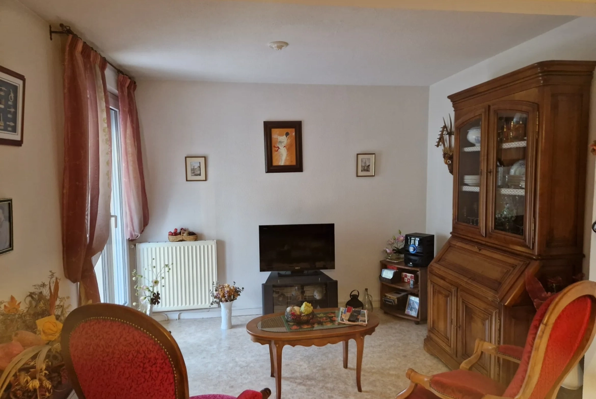 Appartement traversant de 80 m² avec balcon à Saint-Jean 