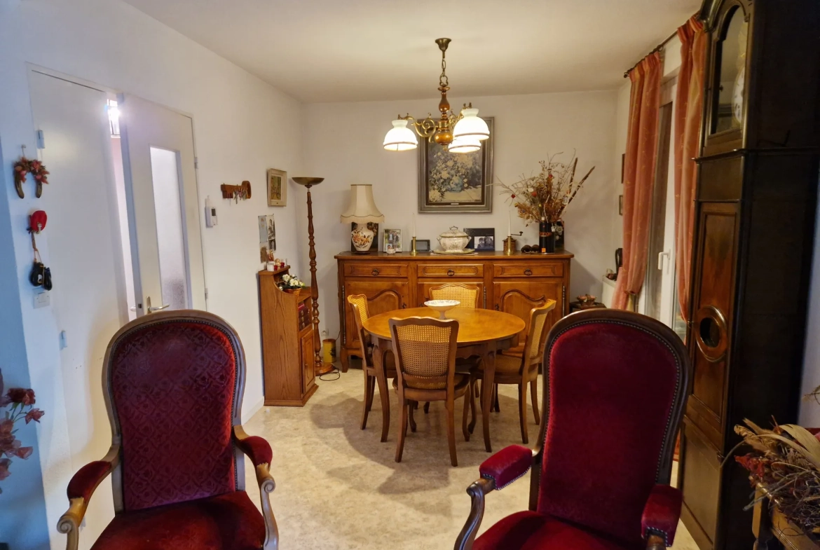 Appartement traversant de 80 m² avec balcon à Saint-Jean 