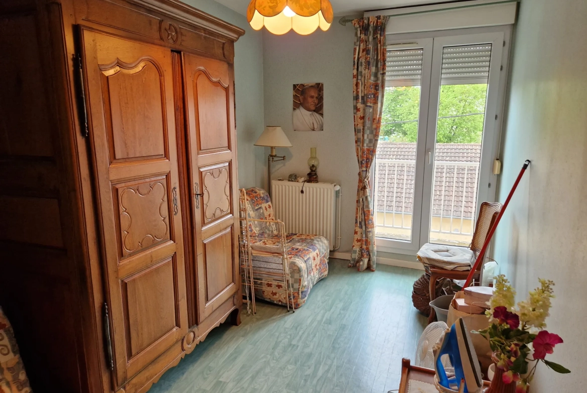 Appartement traversant de 80 m² avec balcon à Saint-Jean 