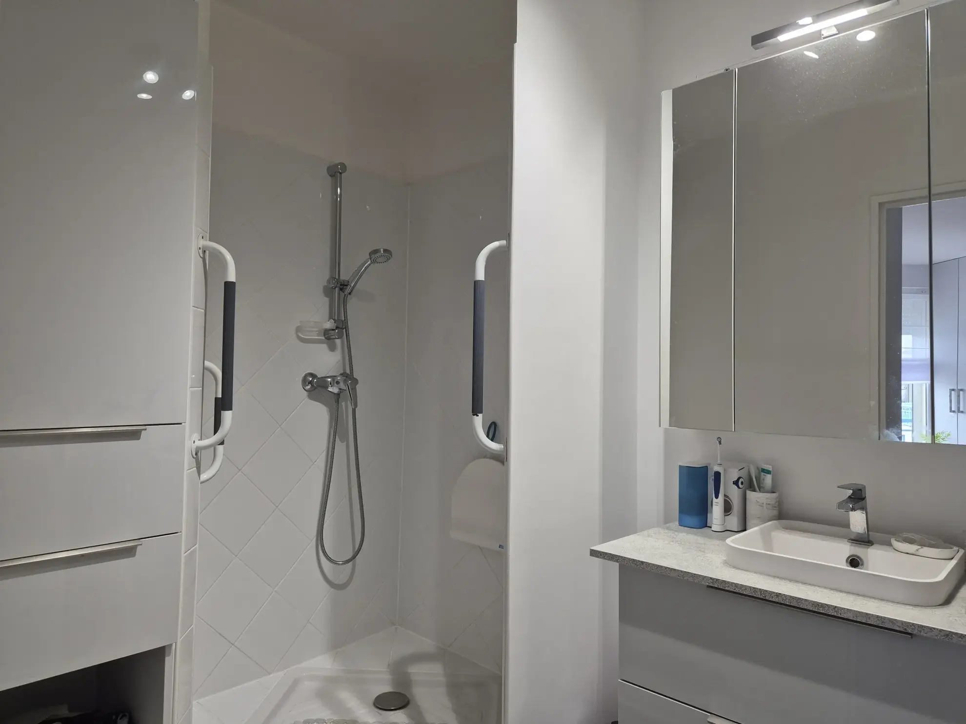 Appartement 2 pièces en résidence senior à Rueil Malmaison – Vue jardin 